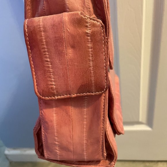 Pink Eel Skin handbag - Picture 3 of 8